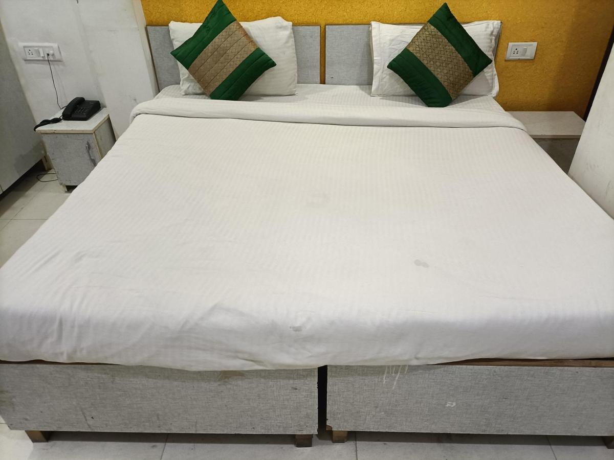 Airport Hotel Breeze New Delhi Luaran gambar
